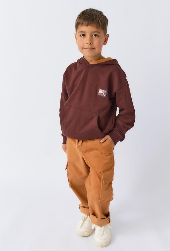 Bordowa bluza chłopięca z kapturem i kieszenią