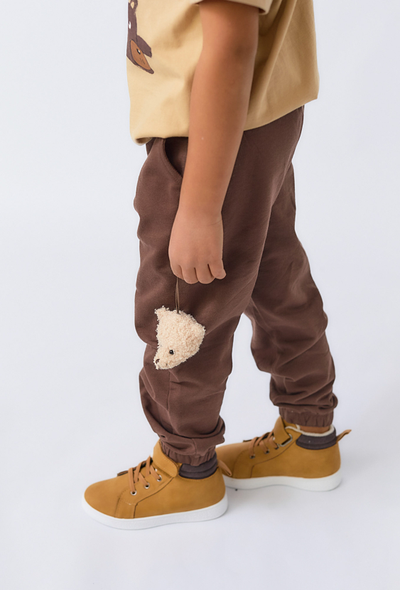 Spodnie dresowe chłopięce z maskotką misia