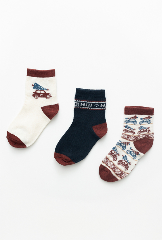 Skarpety dziecięce 3-pak – świąteczne wzory z autkami.