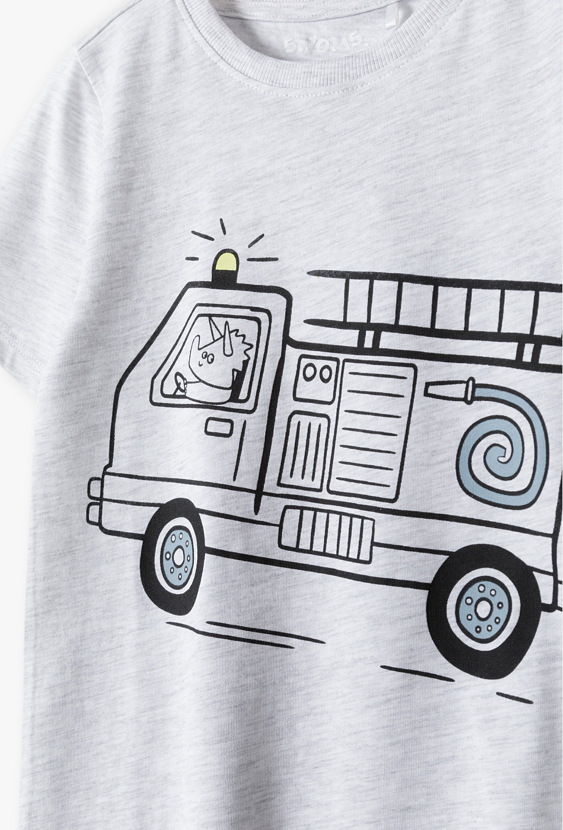 T-shirt chłopięcy z wozem strażackim