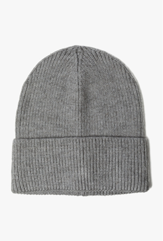 Szara czapka zimowa