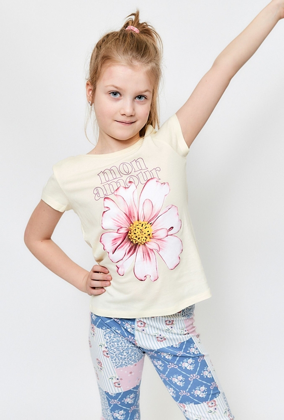 Koszulka z kwiatowym nadrukiem