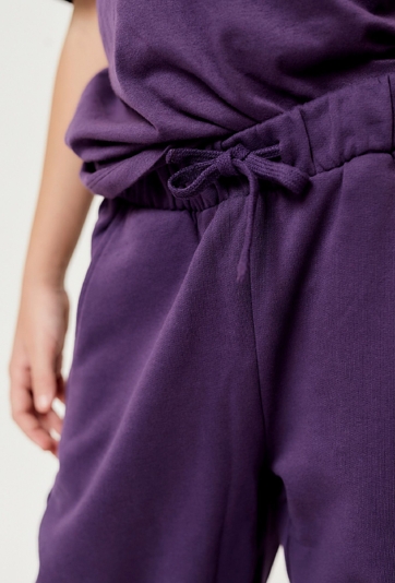 Fioletowe spodnie dresowe dla chłopca