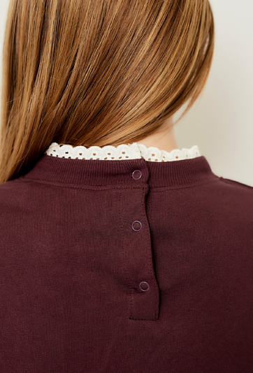 Bordowa bluza nierozpinana na stójce