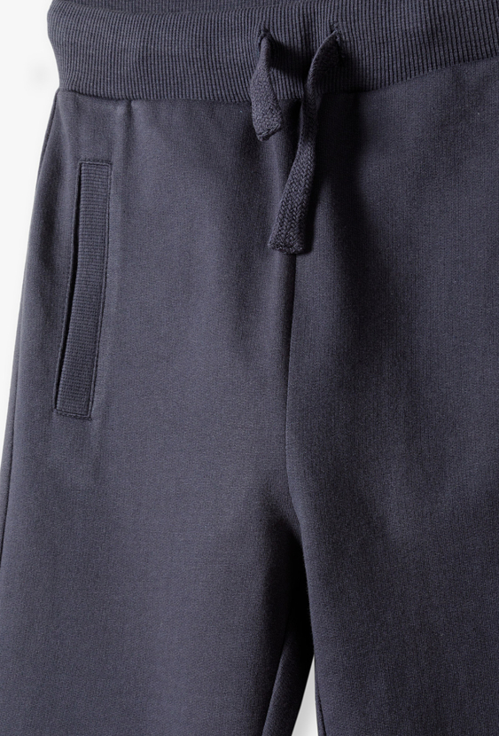 Spodnie dresowe chłopięce