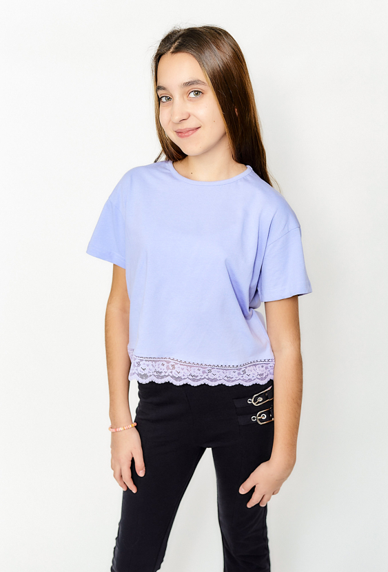 T-shirt z koronkowym dołem