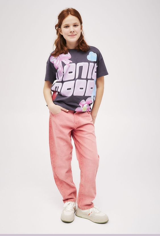 Różowe jeansy dziewczęce - luźny krój