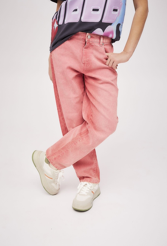 Różowe jeansy dziewczęce - luźny krój