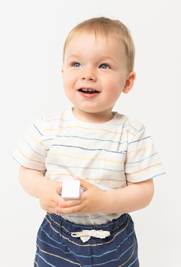 Niemowlęca koszulka w kolorowe paski