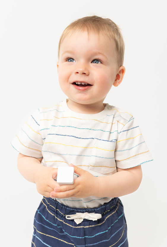 Niemowlęca koszulka w kolorowe paski