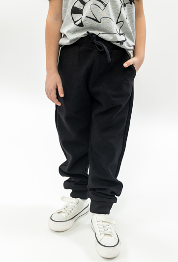 Czarne spodnie dresowe dla chłopca