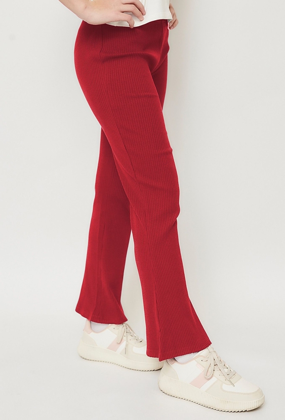 Czerwone spodnie o kroju flare dla dziewczynki