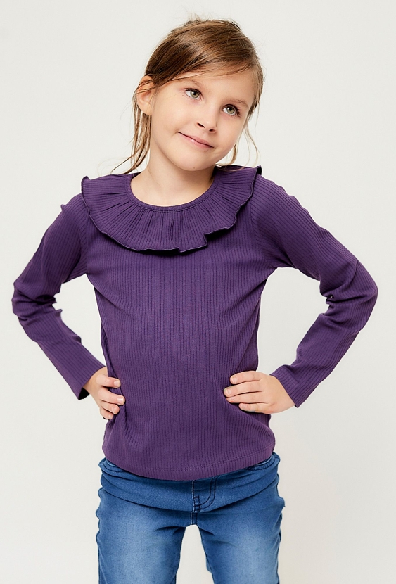 Prążkowana bluzka z ozdobnym kołnierzykiem