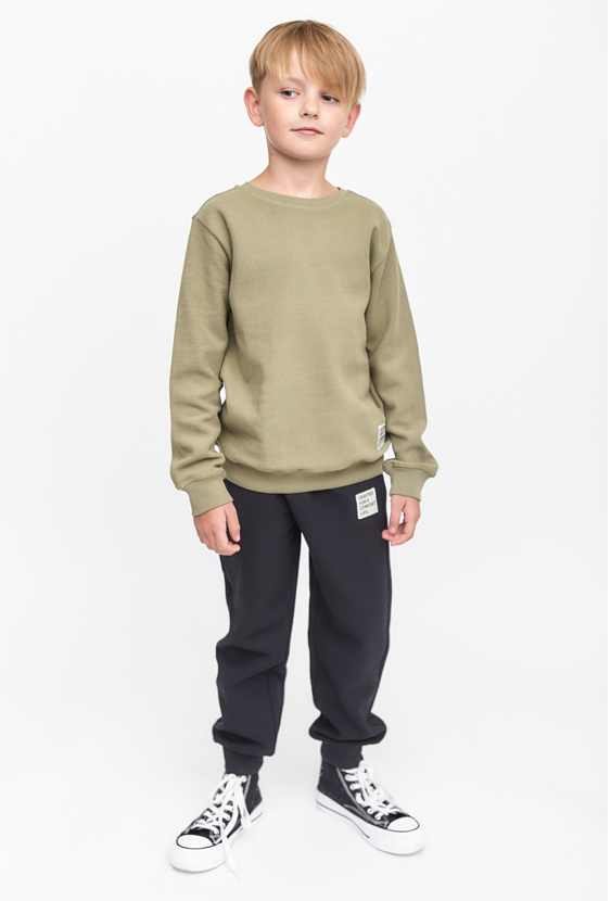 Czarne spodnie dresowe w prążki