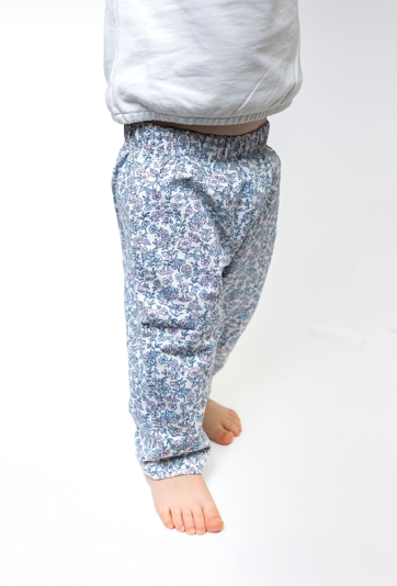 Spodnie dresowe niemowlęce w kwiatki