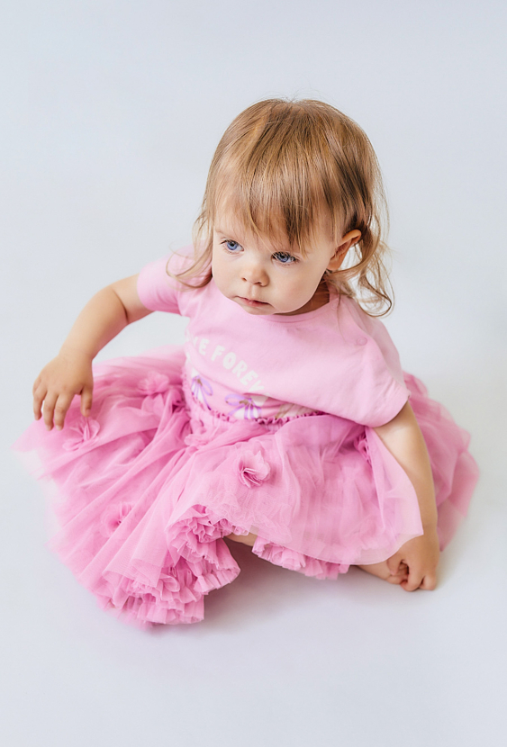 Tiulowa spódniczka z ozdobnymi kwiatkami