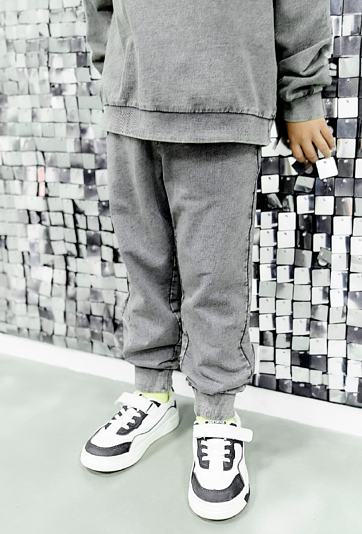 Szare spodnie dresowe dla chłopca - 5.10.15.