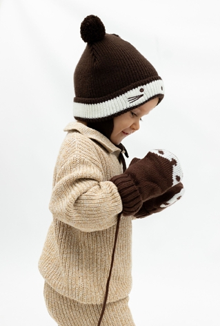 Czapka zimowa dla niemowlaka wiązana pod szyją