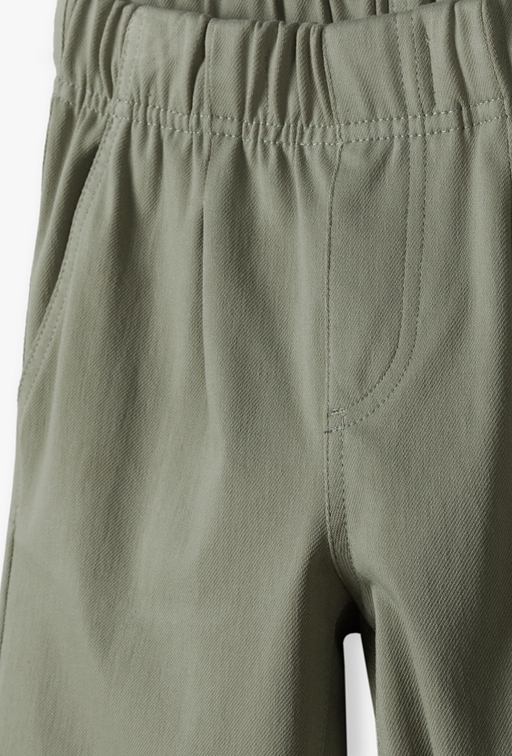 Klasyczne spodnie chłopięce