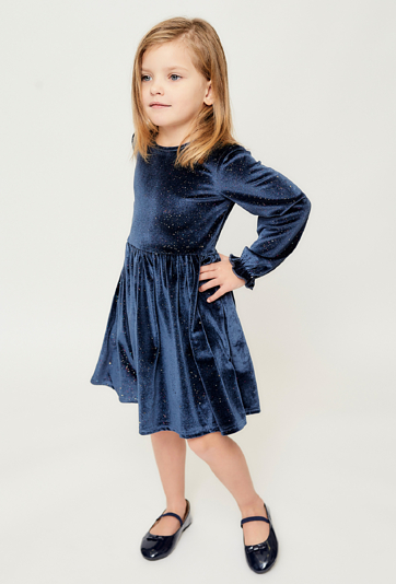 Welurowa sukienka z długim rękawem