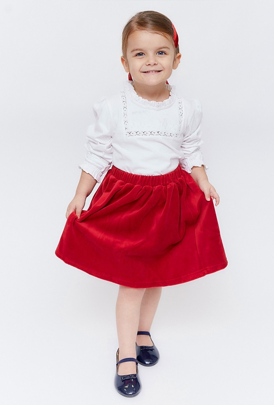 Czerwona, krótka spódniczka dla dziewczynki