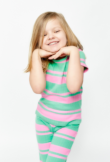 T-shirt w zielono-różowe paski