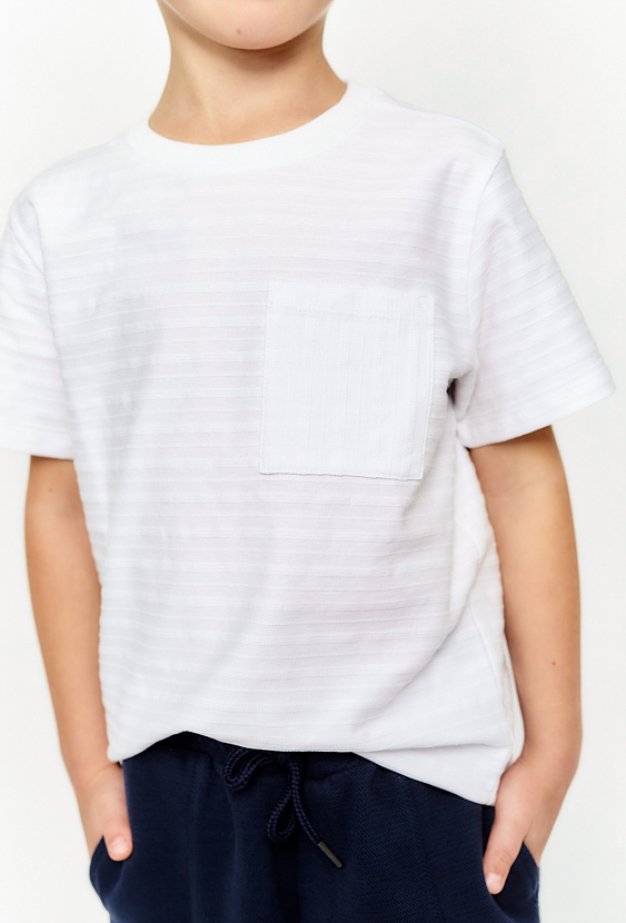 Biały T-shirt chłopięcy