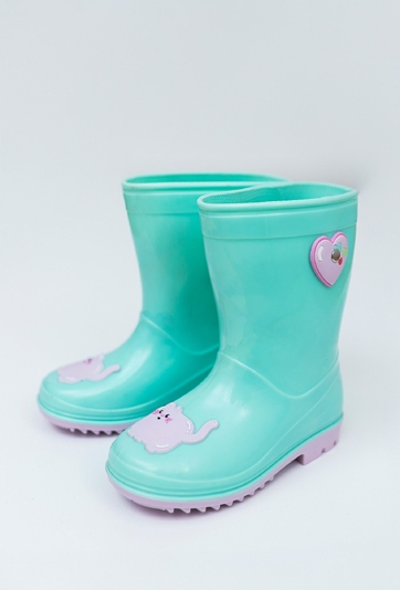 Turkusowe kalosze dla małej dziewczynki