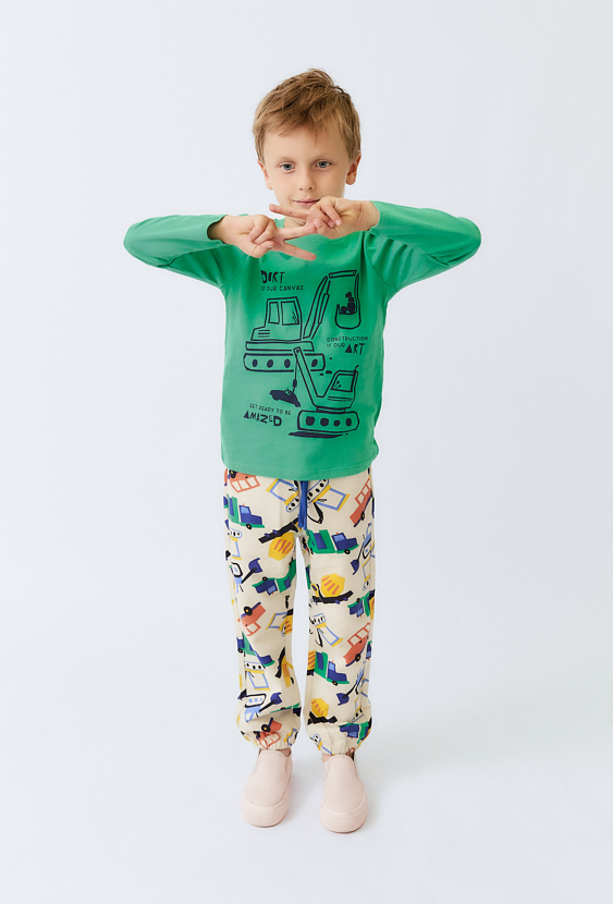 Ecru spodnie dresowe dziecięce z motywem autek.