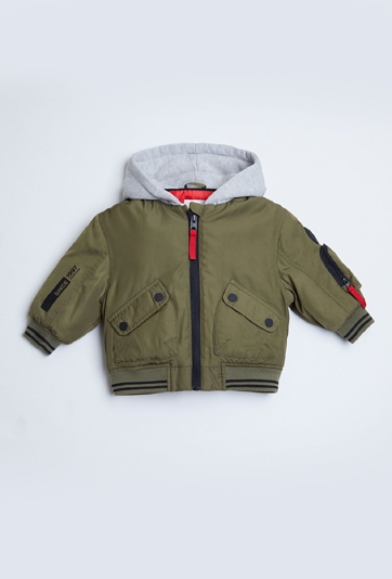 Kurtka przejściowa dla chłopca - zielona z kapturem