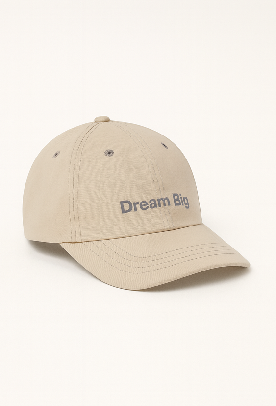 Czapka beżowa z daszkiem „Dream Big”