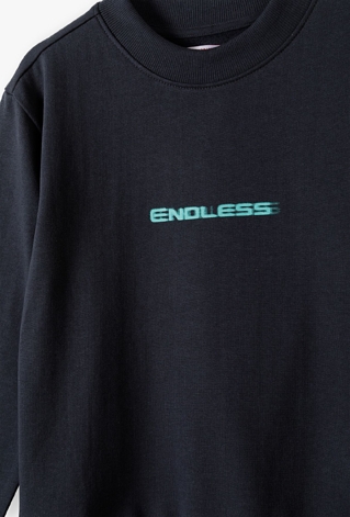 Czarna bluza chłopięca ze stójką z napisem