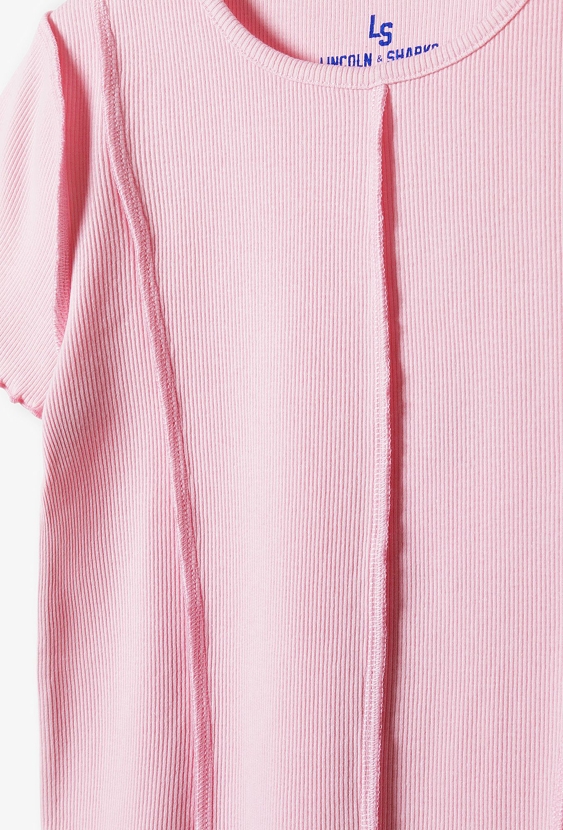 Różowy dopasowany t-shirt dziewczęcy w prążki - Lincoln&Sharks