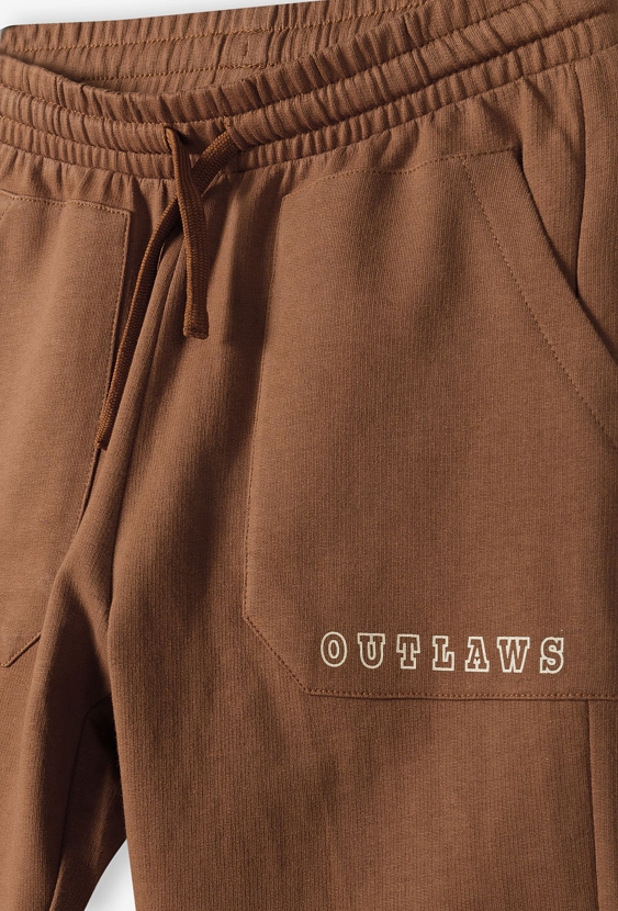 Brązowe spodnie dresowe regular dla chłopca