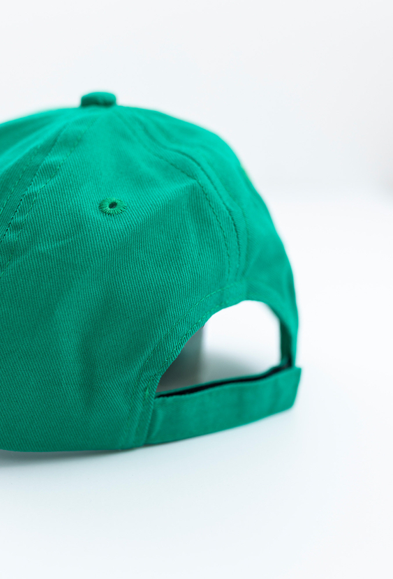 Czapka z daszkiem dla chłopca - zielona