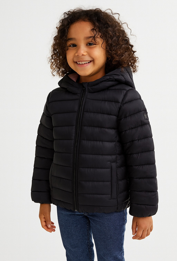 Czarna pikowana, lekka kurtka przejściowa dla dziewczynki