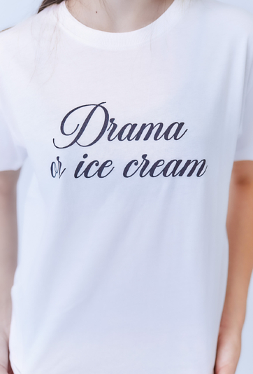 Koszulka dziewczęca biała z napisem – fason boxy