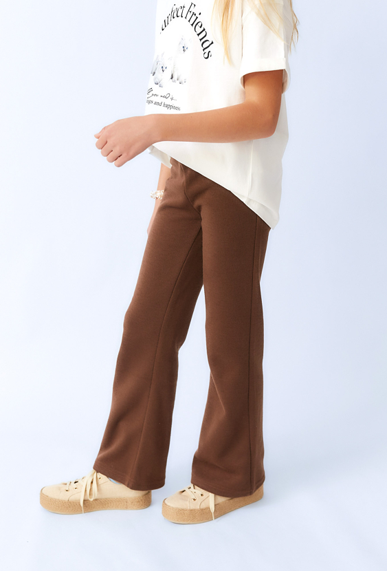 Dziewczęce spodnie typu flare – brązowe, dzianinowe