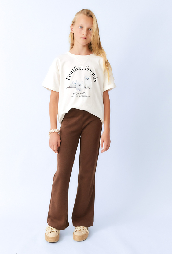 Dziewczęce spodnie typu flare – brązowe, dzianinowe