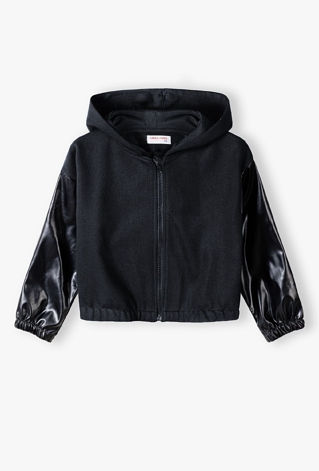 Czarna krótka bluza dziewczęca z kapturem