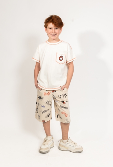 Koszulka oversize chłopięca z kieszonką i haftem