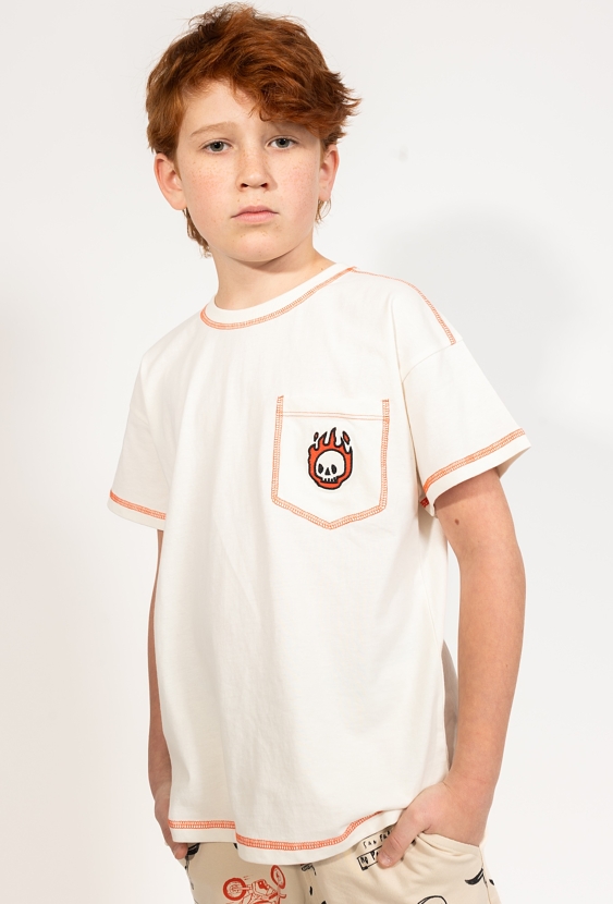 Koszulka oversize chłopięca z kieszonką i haftem