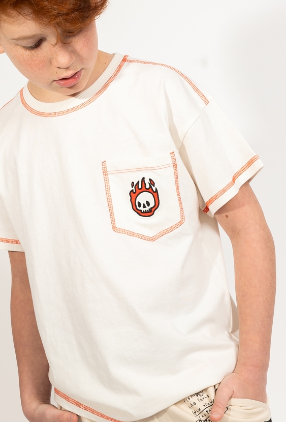 Koszulka oversize chłopięca z kieszonką i haftem