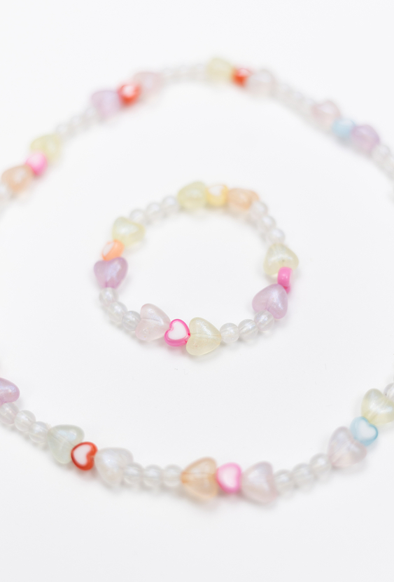 Kolorowy zestaw biżuterii dziecięcej