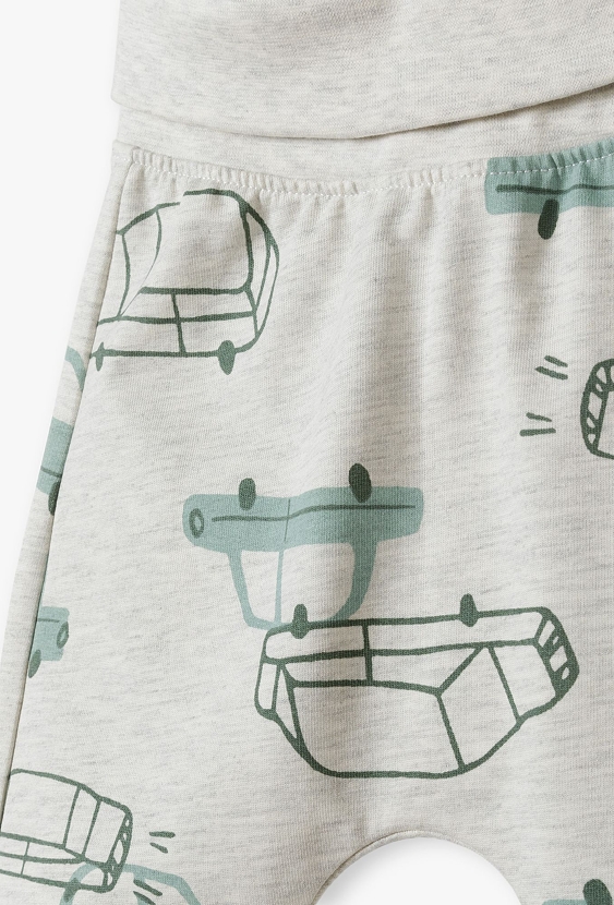 Dresowe spodnie niemowlęce - szare w samochody