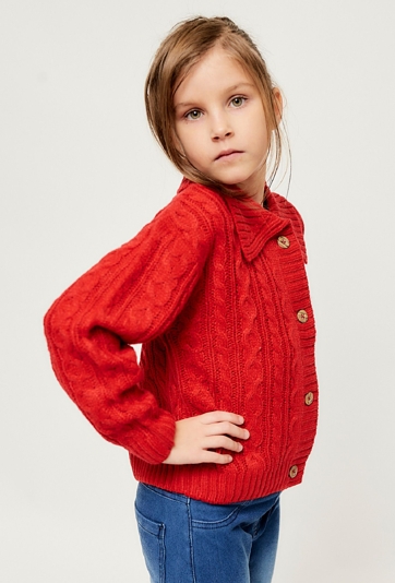 Czerwony kardigan z grubej dzianiny
