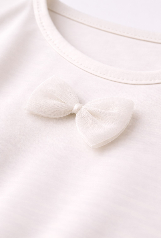 Bluzka dziewczęca z długim rękawem – ozdobne tiulowe kokardki