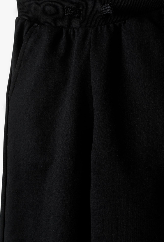 Czarne spodnie dresowe - basic