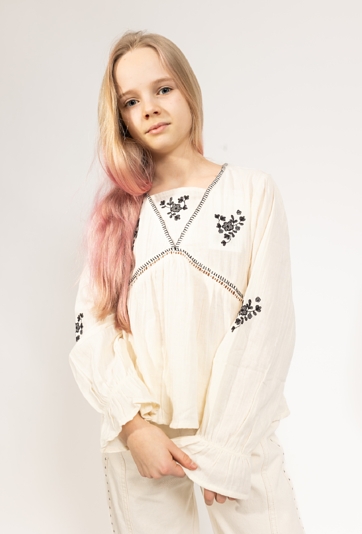 Koszula z muślinu dla dziewczynki z haftem