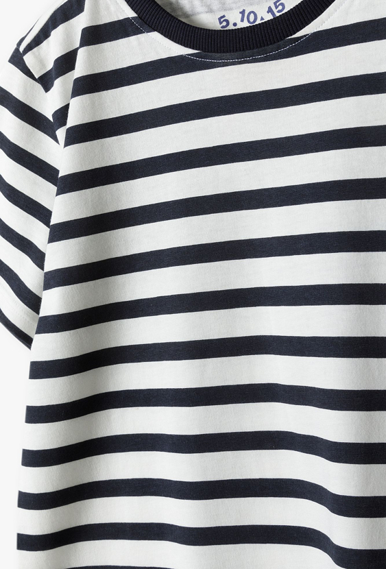 T-shirt  w czarno-białe paski